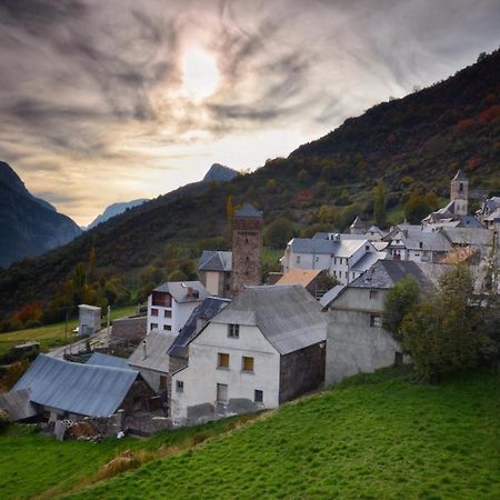 La Bordeta De Blas Gistaín Exteriör bild