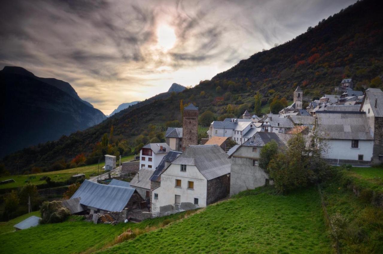 La Bordeta De Blas Gistaín Exteriör bild
